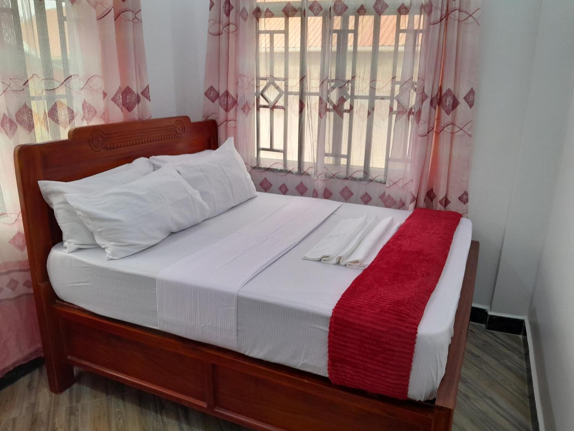 Valley Breeze Hotel Dar-es-Salaam Eksteriør bilde